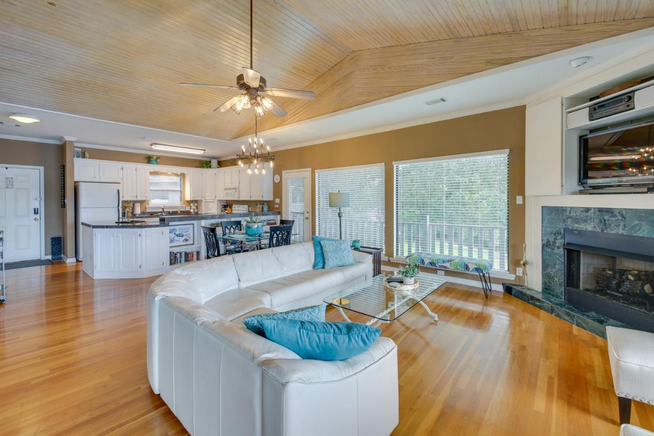 Spacious Hot Springs Penthouse Stunning Lake View Bagian luar foto