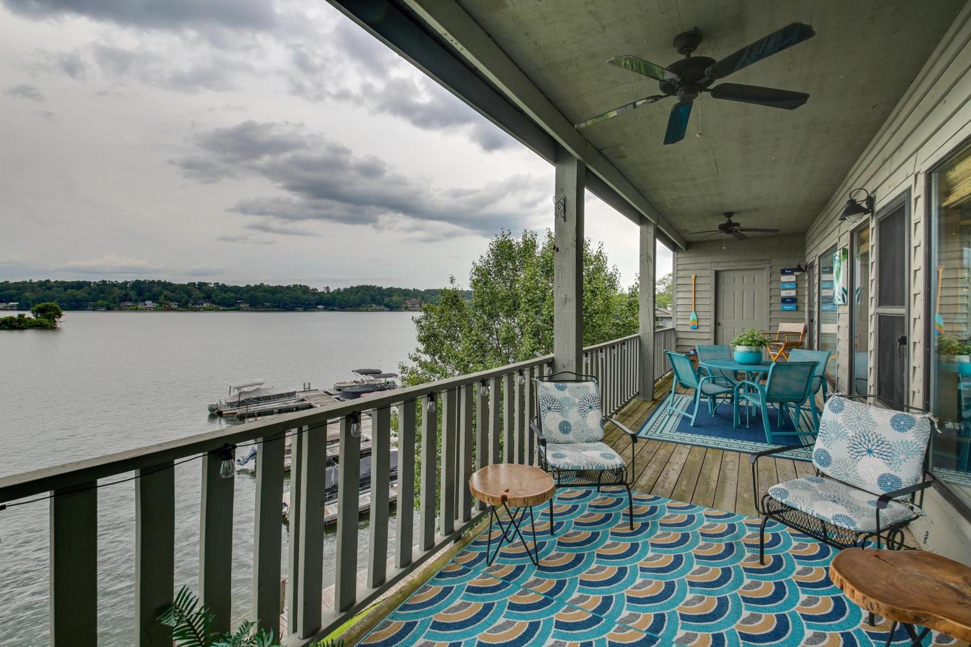 Spacious Hot Springs Penthouse Stunning Lake View Bagian luar foto